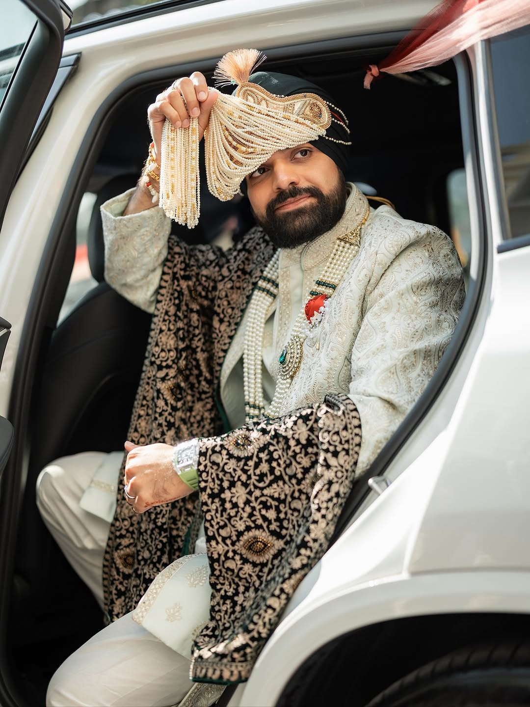 Sunny Kaur & Juskreet Kaur