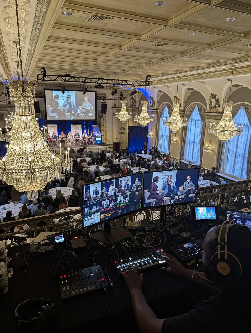 The Transparency Advantage: Why Behind-the-Scenes Studio Content Has Become a Client Acquisition Tool